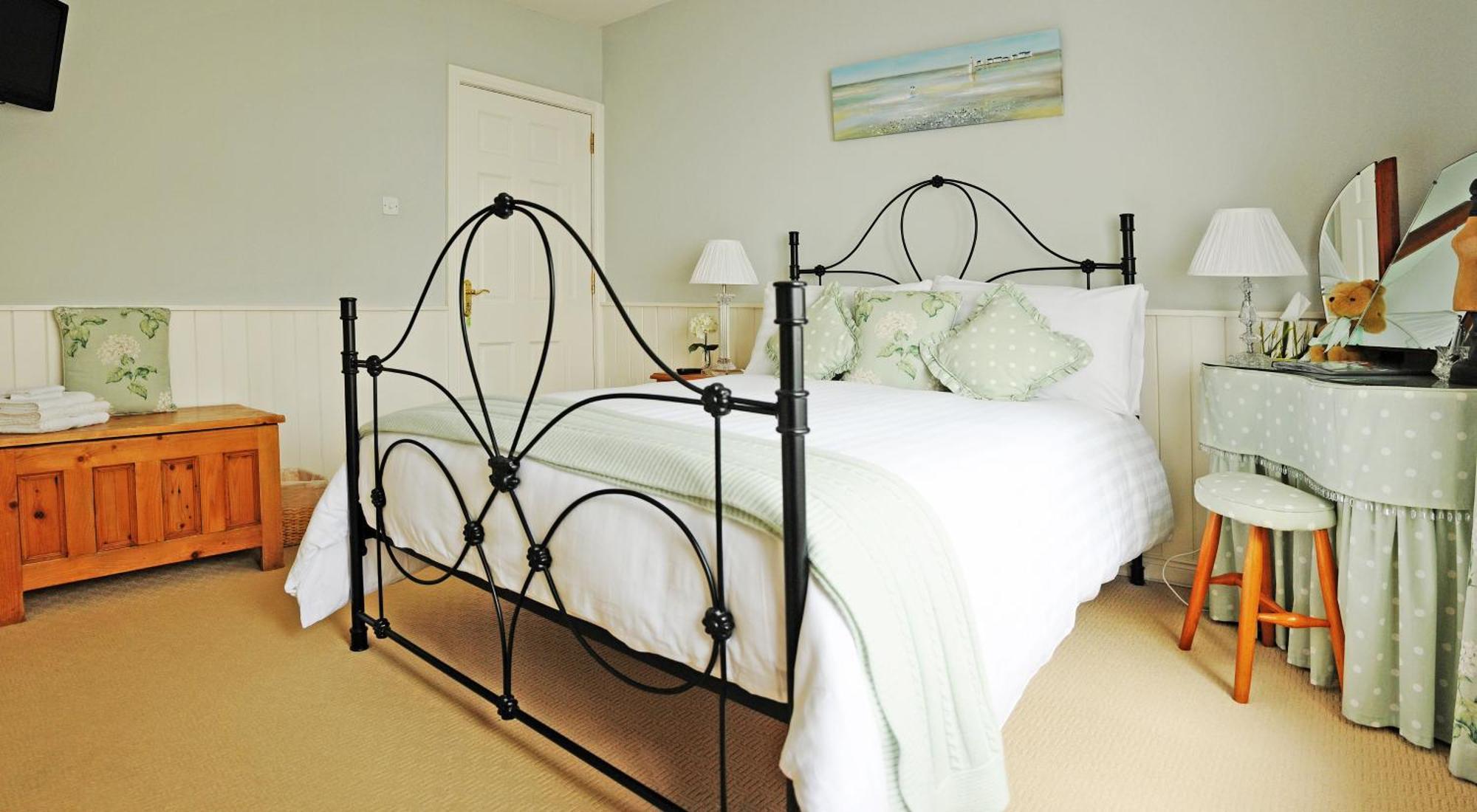 Cottesmore Bed And Breakfast Бушмилс Екстериор снимка